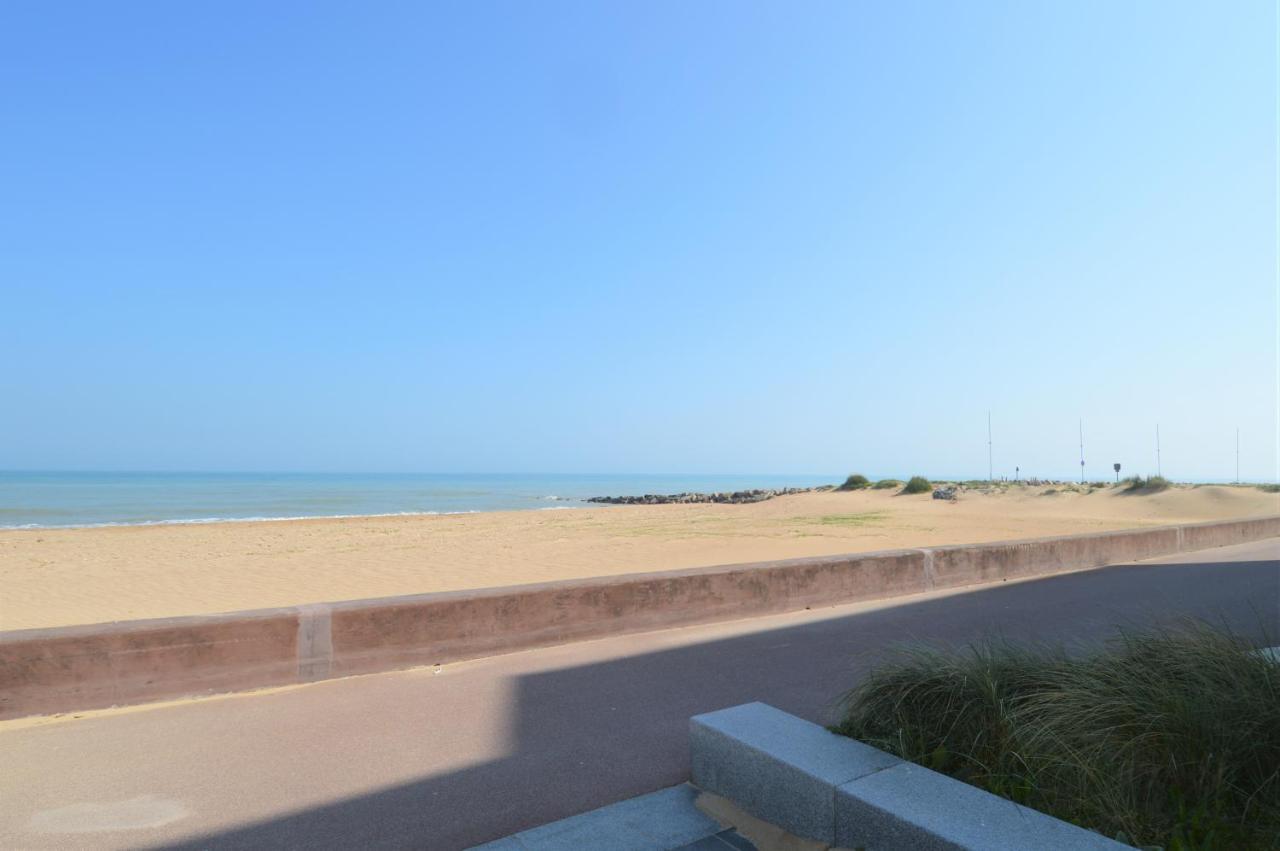Appartement Moderne Avec Terrasse A 500M De La Mer クルル・シュル・メール エクステリア 写真